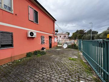 BILOCALE IN ZONA TRANQUILLA