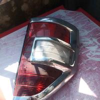 Faro posteriore destro Pajero V60