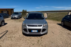 Ford Kuga 2.0 TDCI 120 CV S&S 2WD Titanium