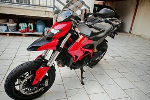 ducati hypermotard 821