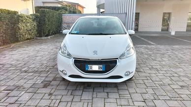 Peugeot 208 1.2 benzina 