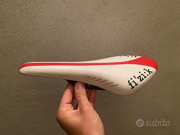 Sella Fizik bici da corsa
