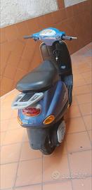 piaggio vespa et2