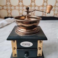 Macina caffè vintage in legno