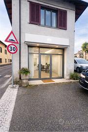 AMPIO NEGOZIO CON POSSIBILITÀ DI TRASFORMAZIONE IN