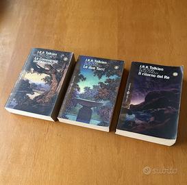 IL SIGNORE DEGLI ANELLI TOLKIEN Tre volumi - 2002