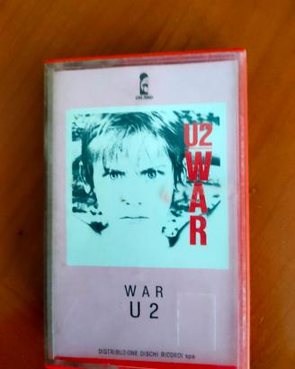 audiocassetta War  degli U2  del 1983