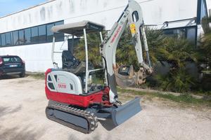 Miniescavatore Takeuchi TB216
