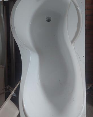 vasca da bagno con doccia idromassaggio 