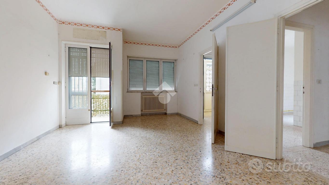 5 LOCALI A FRANCAVILLA FONTANA - Vista 2