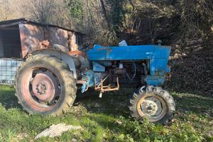 Trattore FORD