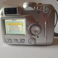 Fotocamera Nikon Coolpix 3100.