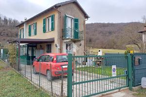 CASA INDIPENDENTE A SAVIGNONE