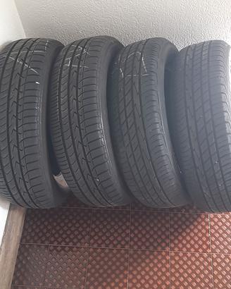 gomme auto Yoyota yaris e simili