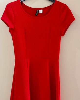 Abito rosso H&M a maniche corte