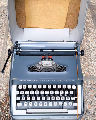 Macchina da Scrivere Remington Travel-Riter Deluxe
