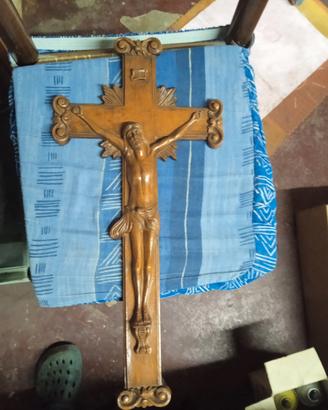 Crocifisso in legno 
