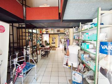 Locale Commerciale in Centro Storico di 75- COM299