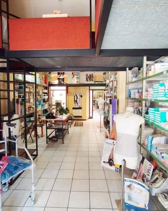 Locale Commerciale in Centro Storico di 75- COM299