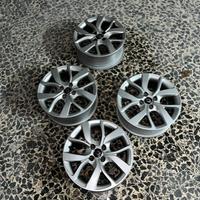 Set 4 Cerchi in lega Renault Captur (originali)