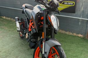 KTM DUKE 125 2024 QUICKSHIFTER ORIGINALE WP TFT