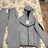 Tuta nike tech grigia