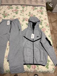 Tuta nike tech grigia