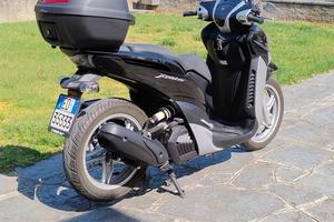  Scooter Yamaha Xenter