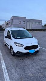 Ford transit courier