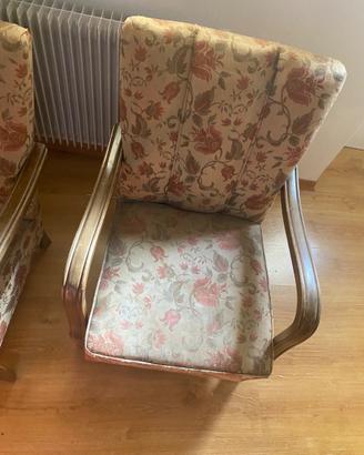 Coppia poltrone vintage in legno e tessuto floreal