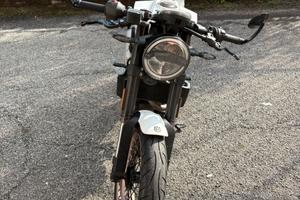 Husqvarna vitpilen 401