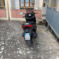 xmax 125