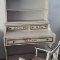 Set scrivania libreria e sedia