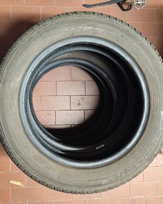 Gomme Auto praticamente nuove