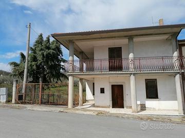 Casa indipendente in contrada oscata bisaccia