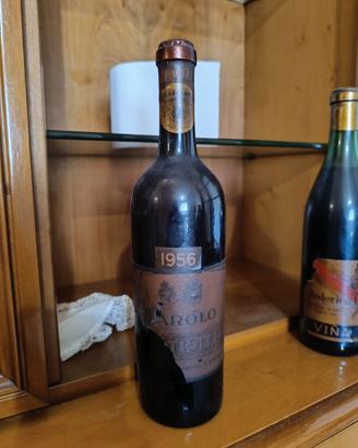 Bottiglia di vino d'annata