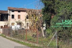 Rustico / Casale di 253 m² con 4 locali a Thiene