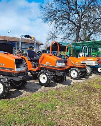 Trattorino agricolo 4x4 da 20 a 30 CV