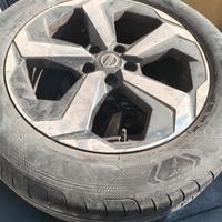 235/55r18 Nissan 