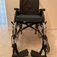 Sedia a rotelle BREEZY BASIX2 pieghevole + cuscino