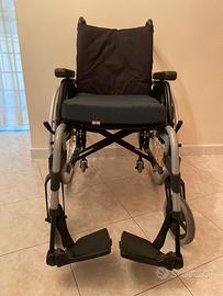 Sedia a rotelle BREEZY BASIX2 pieghevole + cuscino