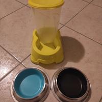 Ciottole e abbeveratoio per gatti
