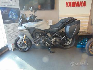 Yamaha Tracer 9 GT grigia ceramic ice 2025 km zero