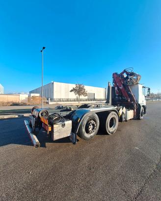 IVECO MAGIRUS 260E27 GRU + GANCIO SCARRABILE CASSE
