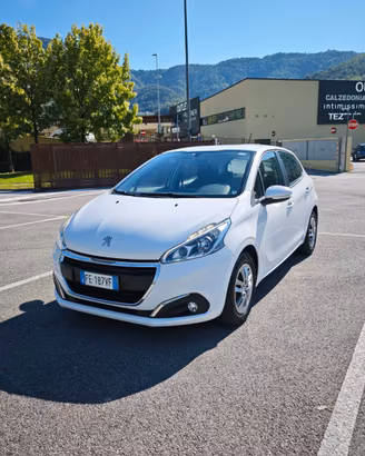 Peugeot 208 1.6 BLUEHDI 75 CV