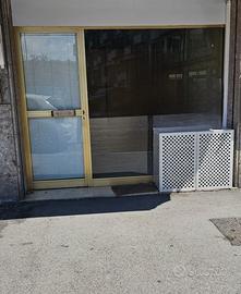 Negozio/ ufficio corso del popolo Rovigo