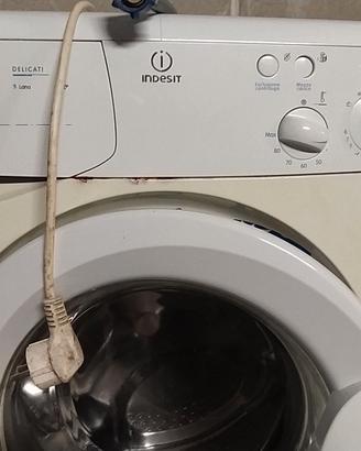 Lavatrice INDESIT