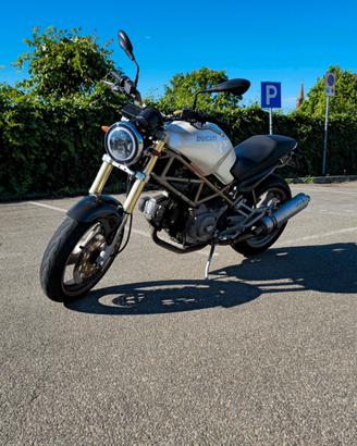 Ducati Monster 600