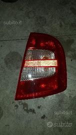 Faro Post DX Skoda Fabia