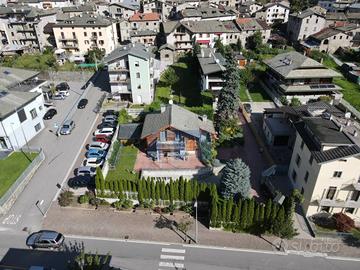 Villa di 630 m² con più di 5 locali e box auto dop